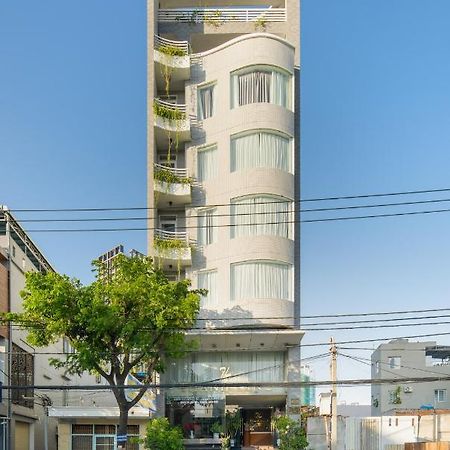 Thanh Lan Riverside Hotel Da Nang Exterior photo