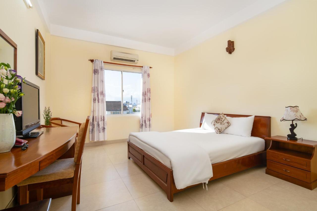 Thanh Lan Riverside Hotel Da Nang Exterior photo